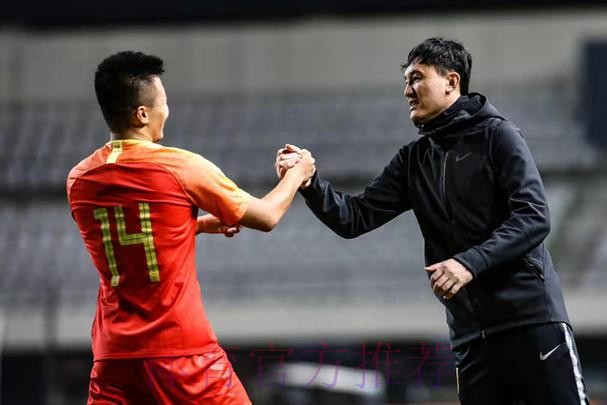 中国队三球战胜马里队 收获“世奥杯”珠海国际足球锦标赛亚军 中国队三球战胜马里队 收获“世奥杯”珠海国际足球锦标赛亚军